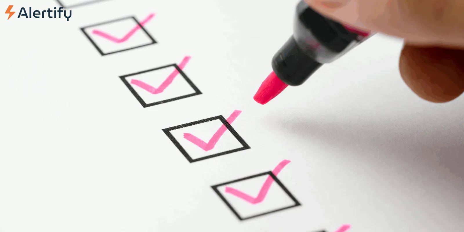 Checklist completa per l'ispezione muffa stanza per stanza nella casa vacanze, dove controllare la muffa in una proprietà